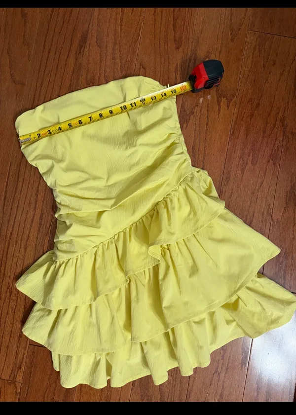 SHEIN Yellow strapless Tiered Layer Ruffle Hem Bandeau Tube Dress- size M. Tiered Layer Ruffle Hem Bandeau Tube Dress Sleeveless Ruched Solid Mini Tube Dress. Wear to a formal, date night or party event. Super cute, gently warn & excellent condition. Measurements approximately 15” from armpit to armpit not fully stretched out from elastic x 27” long. Non-smoking home. Priced to sell at as is condition. Don’t like my price, make reasonable offer! - Image 6