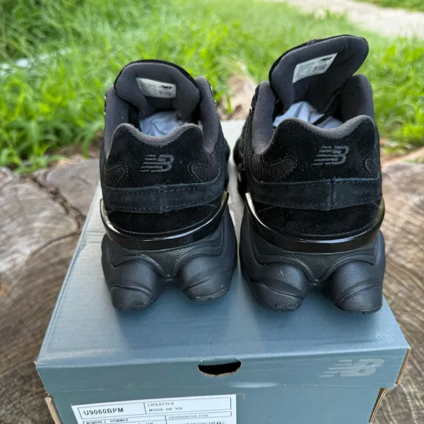 New Balance 9060 Running Girl shoes size 4.5 - Image 4