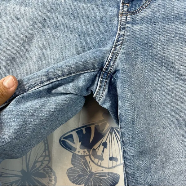 American Eagle Outfitters Blue Flare Leg Jeans SZ 8 - Image 5