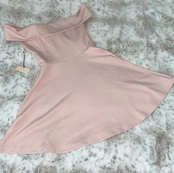 superdown 🆕 NWT | Blythe Off The Shoulder Mini Dress | Revolve - Image 9