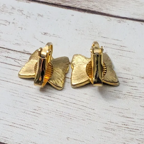 Vintage Clip On Earrings - Black & Gold Tone Butterfly - Clip Repair Needed - Image 5