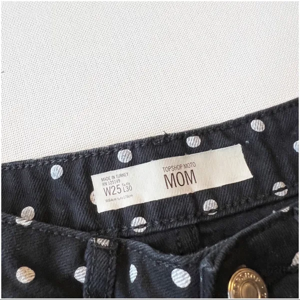 TOPSHOP Moto Mom High Waisted Polka Dot Print Jeans Size 25 EUC - Image 12