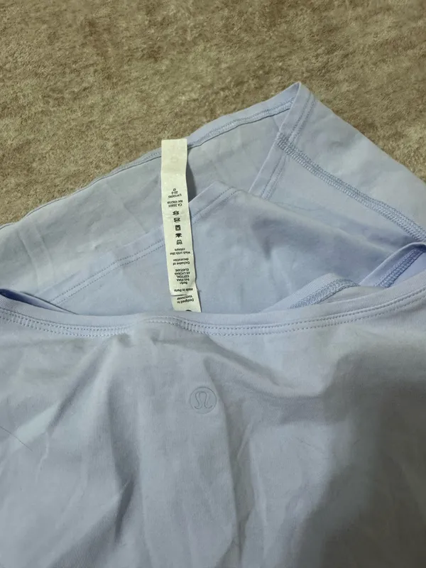 Lululemon back in action long sleeve dress size 8 - Image 4
