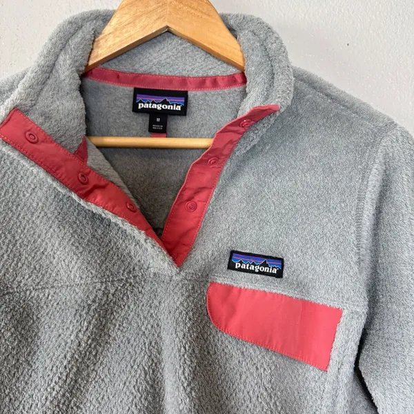 Patagonia Re-Tool Fleece 1/4 Snap-T Pullover‎ Gray Aurea Pink Trim Medium - Image 2