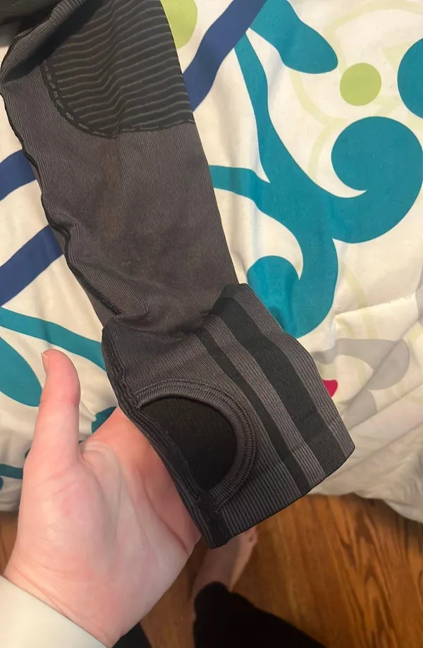 Gymshark Seamless Long Sleeve Crop Top - Image 4