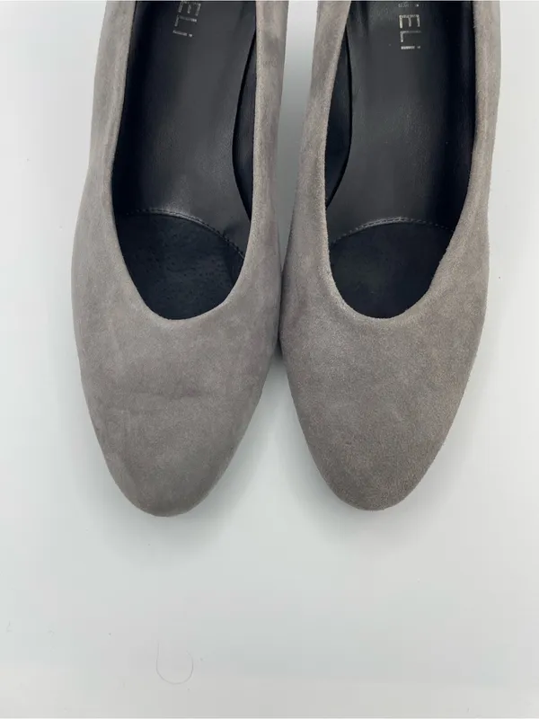 Vaneli suede wedge slip on gray pumps women’s Size 8 1/2M - Image 14