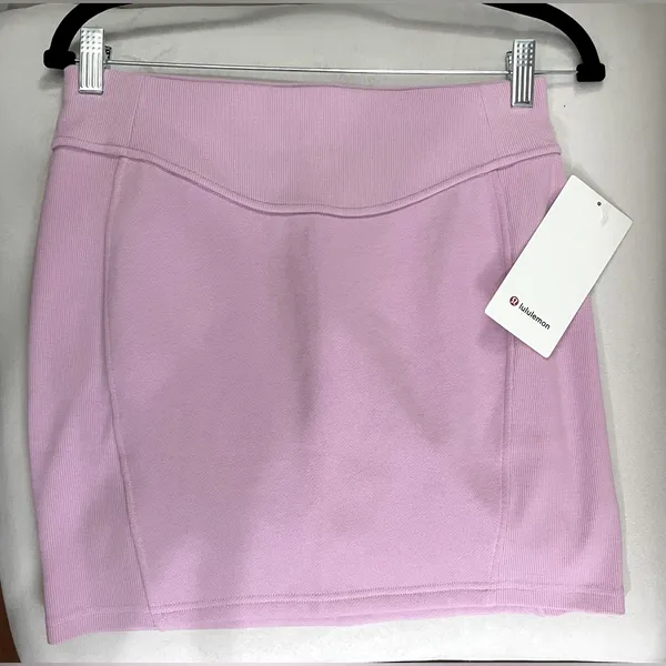 Lululemon NWT Scuba High Rise Mini Skirt Vitapink Size M - Image 6
