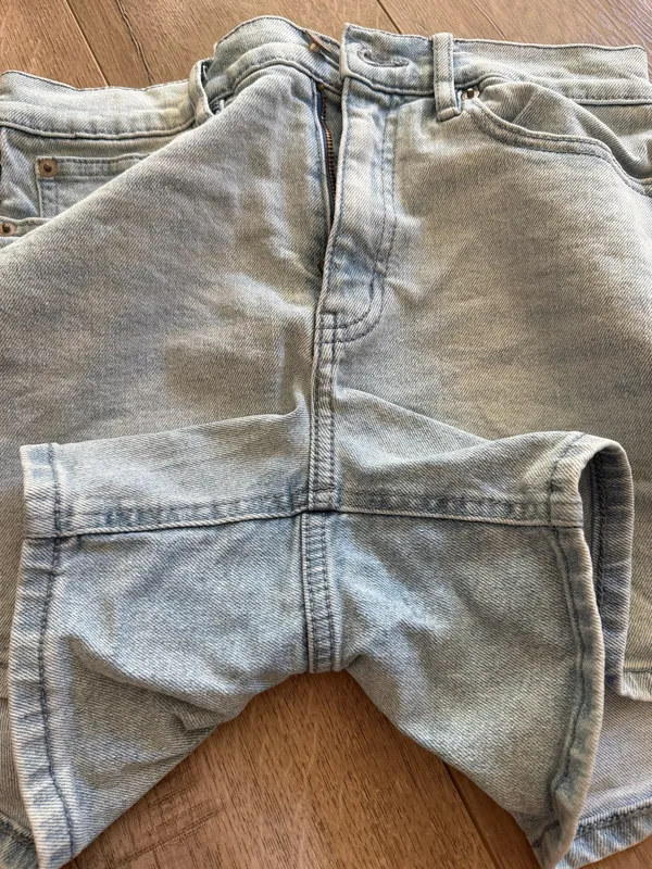 Calvin Klein Light wash high-waisted denim shorts - Image 6