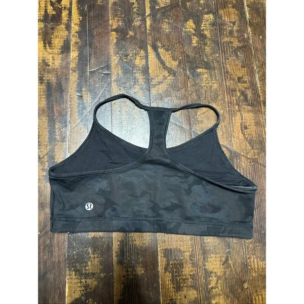 Lululemon strappy gray camo sporty size 10 yoga bra - Image 3
