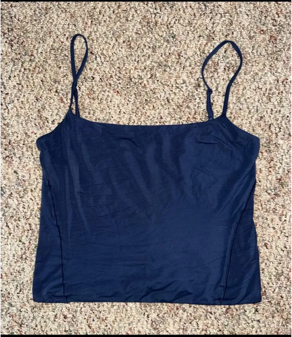 Bundle Lululemon Tank Tops - Image 2