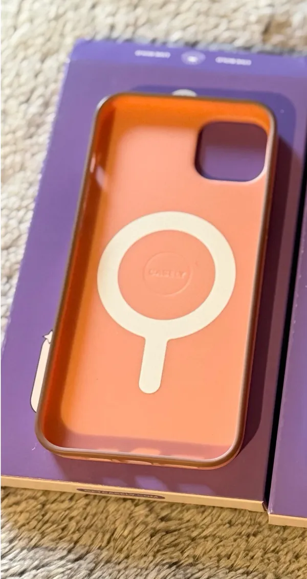 PINK Casely Case IPhone 14 Plus - Image 2