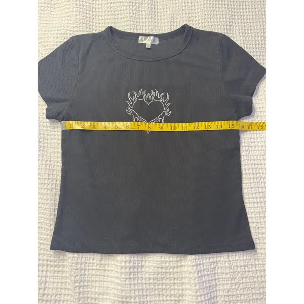 Riley & James Black Baby Tee XL Cropped Rhinestone Heart Flames Embellished Y2K - Image 3