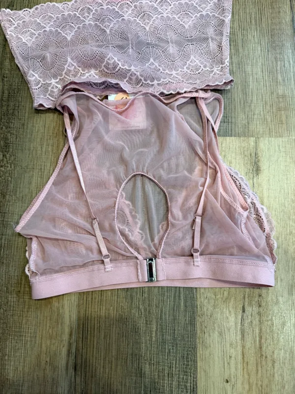 Soft Lace Bralette/Bandeau/Thong Set - Pink - Image 4