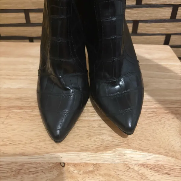 Lemon Drop By‎ Privileged Black Pointed Toe Boots Size 5.5 - Image 4
