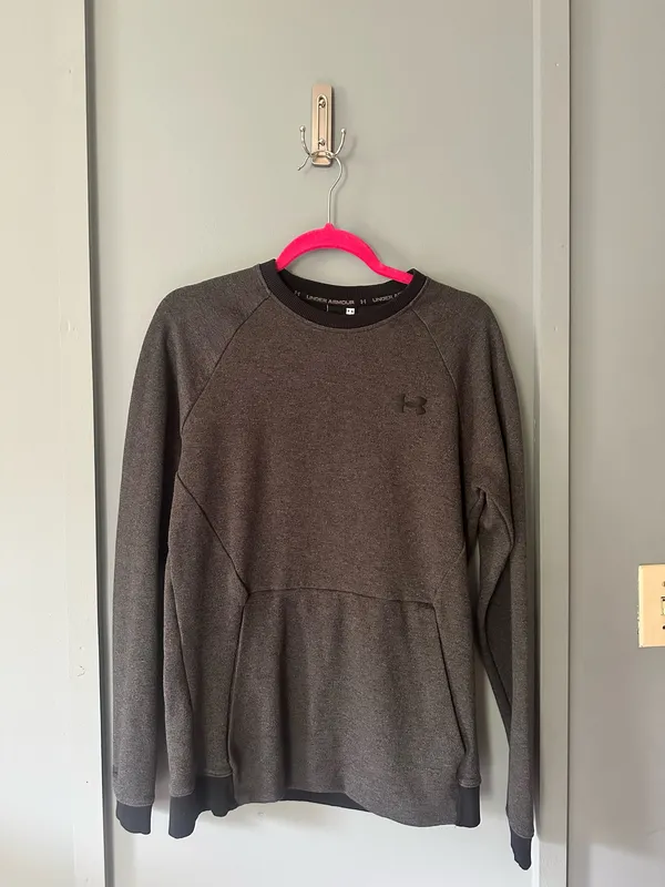 Men’s Under Armour Sweatshirt - Image 2