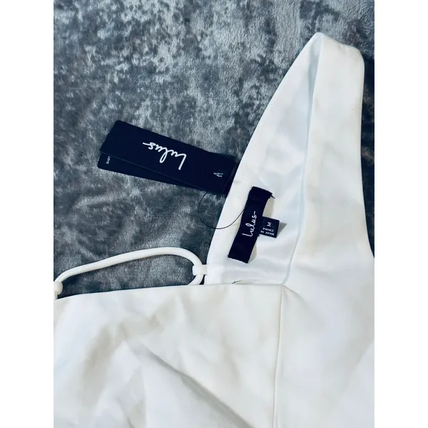 NWT Lulus Size Medium White Open Back White‎ Sleeveless Crop Top Square Neck - Image 2