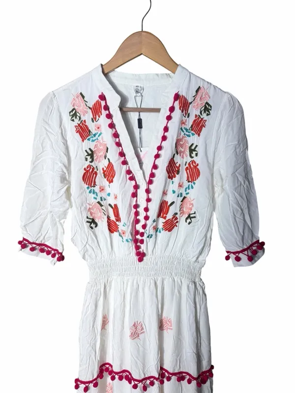 New Chicwish Stay Romance Embroidered Maxi Dress Size XS Boho Summer - Image 2