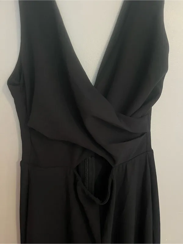 Abercrombie &‎ Fitch Black Sleeveless Wrap Jumpsuit - Image 3