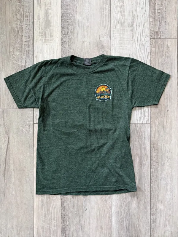 Glacier National Park Heather Forest Green Mountain Tee size small - Image 4