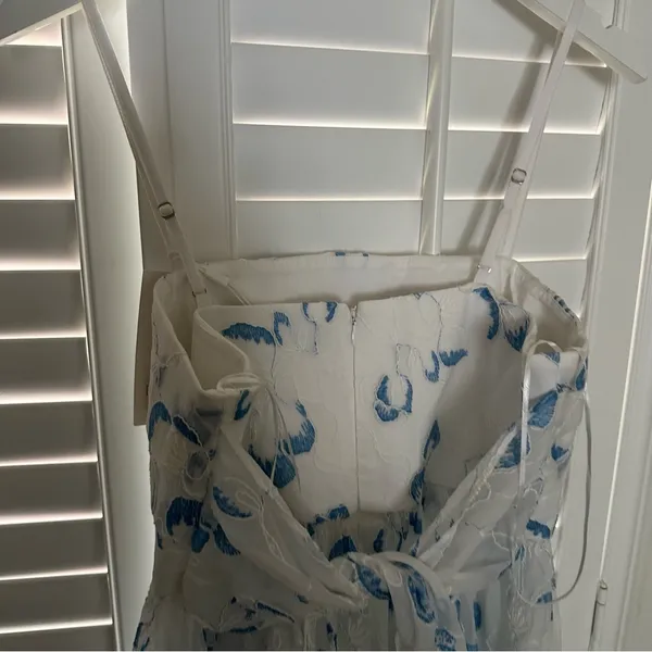 Likely Kia Dress 8 White Blue Organza Floral Flare Tie Back Bridal Bride - Image 13