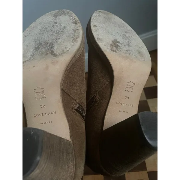 Cole Haan Hayes Brown Booties sz‎ 7 Buckle Heeled Suede Work Going Out Round Toe - Image 8