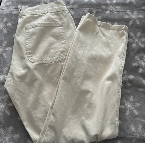 Brandy Melville Cargo Pants - Image 2