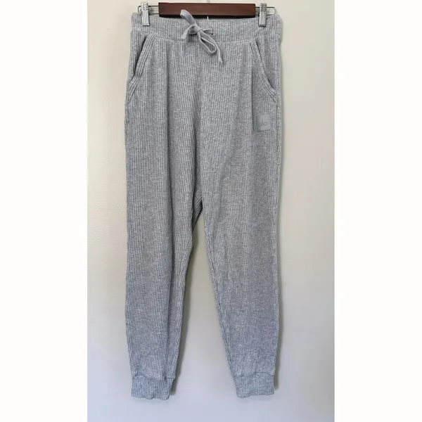 Alo Yoga Muse Sweatpants Women's Size S Heather Grey Ribbed Knit Joggers W5784R‎ - Image 3