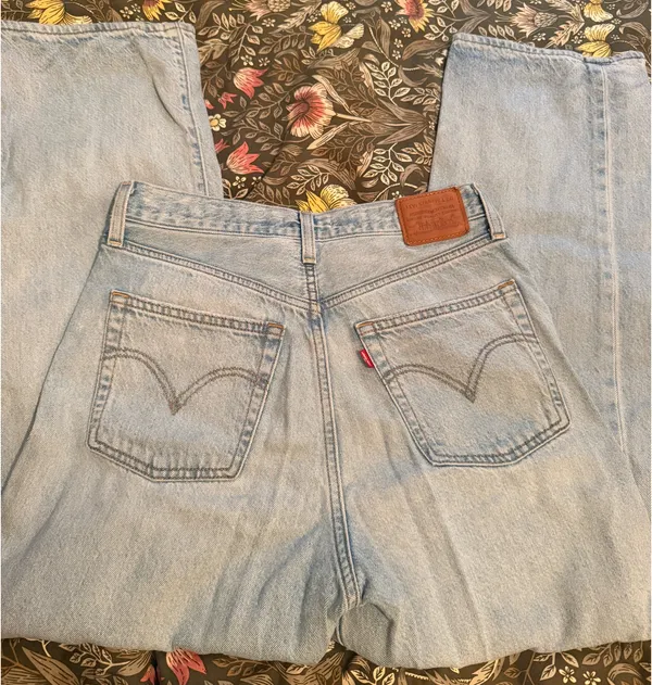 Levi’s Ribcage Straight Jeans - Image 3