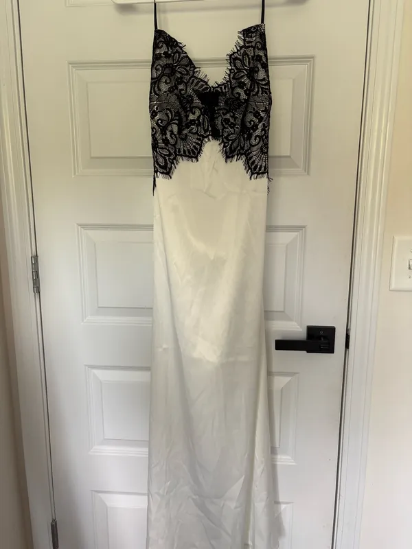Dress White - Image 2