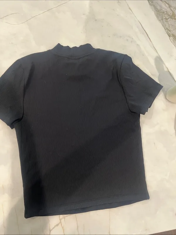 Aritzia Babaton Form Fitting Mock Neck T-Shirt - Image 3