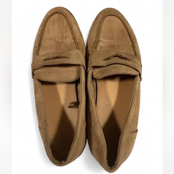 Old Navy Faux Suede Penny Loafers Tan Beige City Loafers Size 9 - Image 6