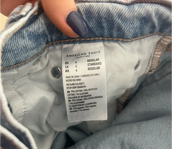American Eagle Jeans - Image 4