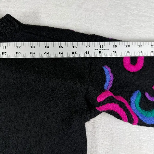 Meister Vintage 80s 100% Wool Black Abstract Embroidered Crew Neck Sweater Small - Image 9