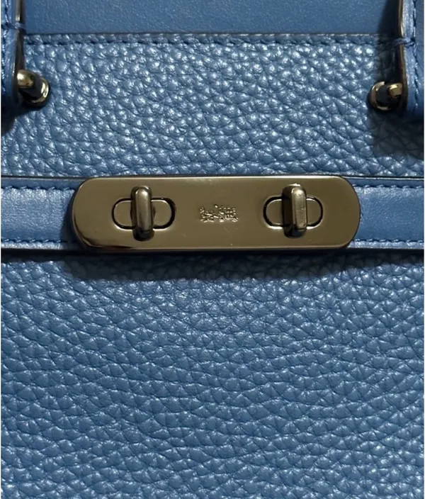 Crossbody - Image 5