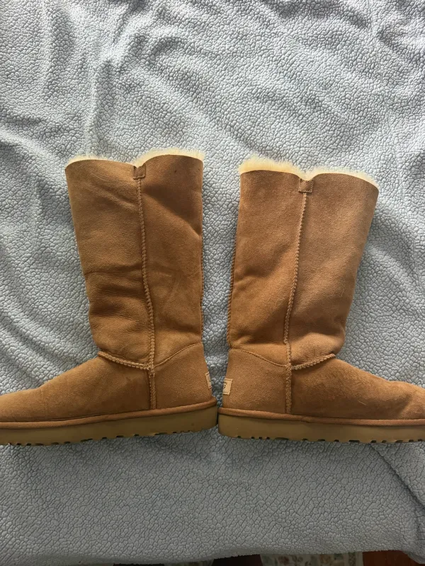 UGG Bailey Button II chestnut brown - Image 3
