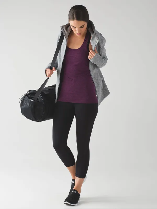 LULULEMON Swiftly Tech Racerback in Black Chilled Grape Sz. 8 - Image 9