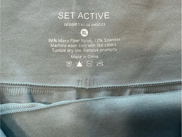 SET Active High Waisted Biker Short Size XL - Image 3