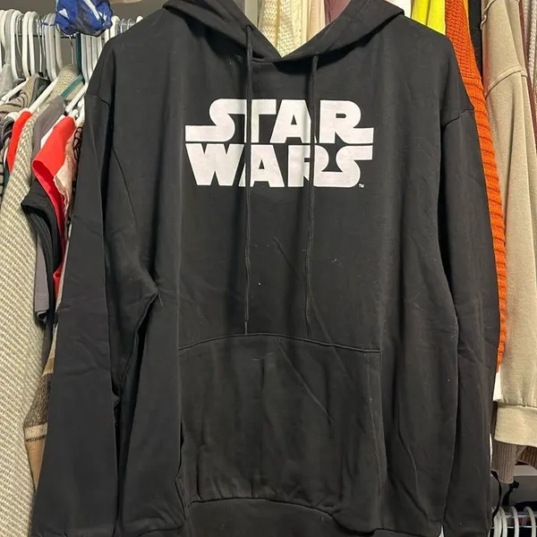 NWT Star Wars Boba-Fett hooded sweatshirt - Image 2