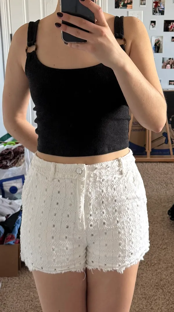 Le lis White High Waisted Shorts - Image 3