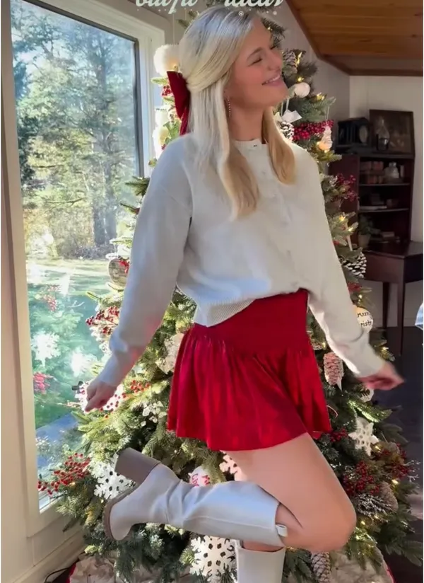 queen of sparkles red swing shorts - Image 4