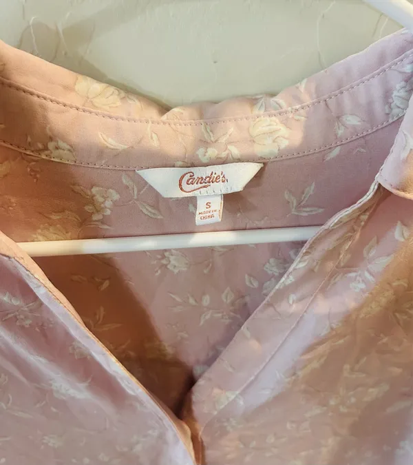 Candies Pink floral blouse button up - Image 2