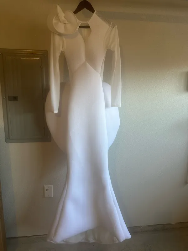 Long white flare dress Size XS - Image 2