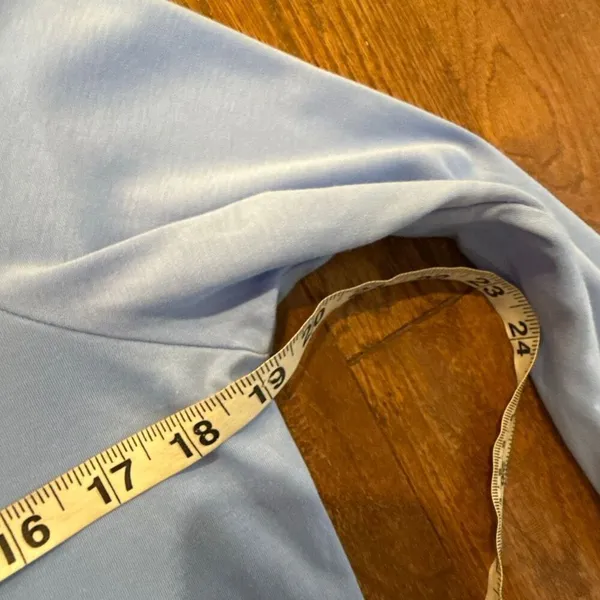 L.L. Bean supima cotton blue notch neck top size M - Image 7