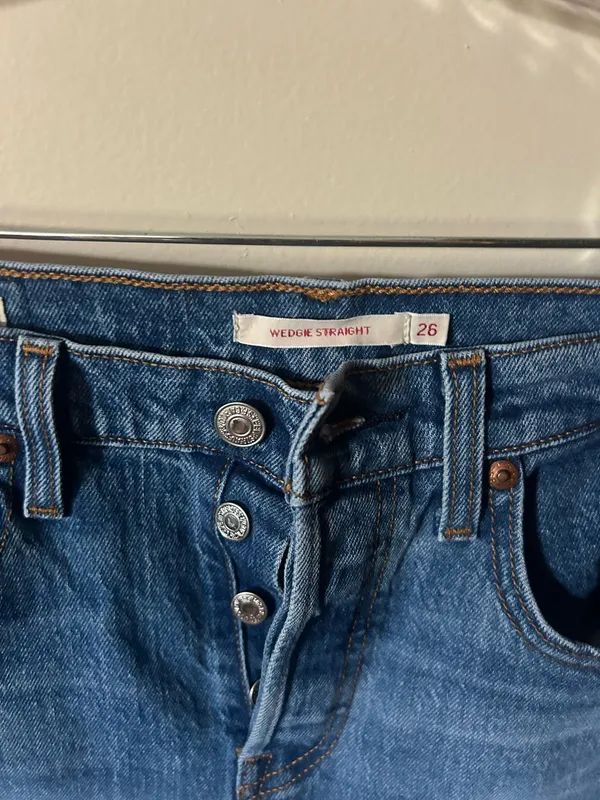 Levi’s Wedgie Straight Jeans - Image 5