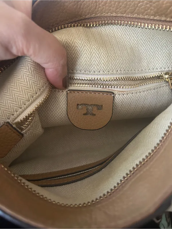 Tory Burch pebbled leather McGraw swingpack crossbody bag - Image 5