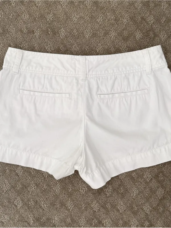 Lilly Pulitzer Solid White Flat Front Low Rise Chino Shorts 2 2.5 Inch Inseam - Image 5