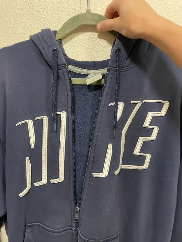 Nike Vintage Sweatshirt - Image 2