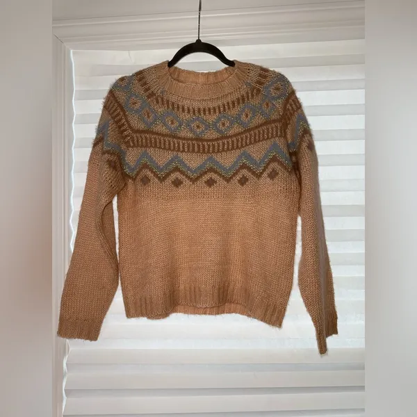 Heartloom Cream and Light Blue Fair Isle Patterned Sweater - Image 3