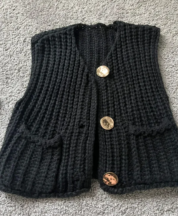 Black Knitted Vest Size XS - Image 3