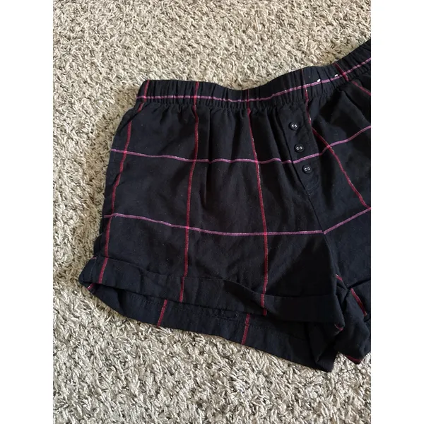 Stars Above Women's Black Red windowpane flannel pajama shorts Size Medium - Image 2